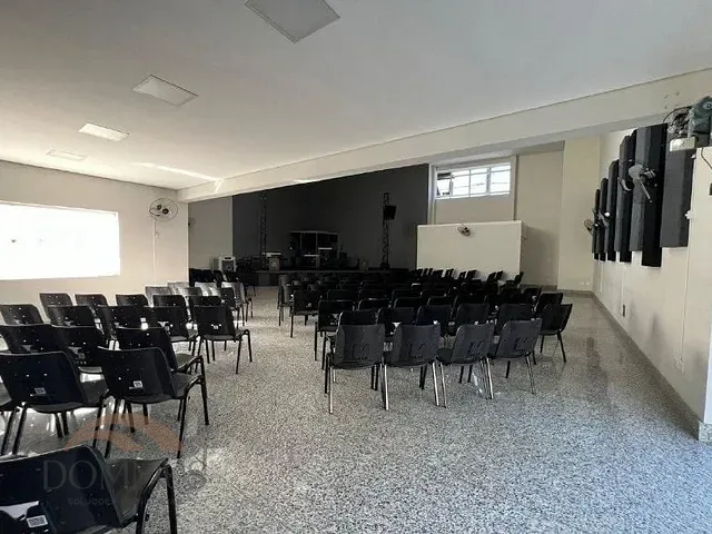 Prédio com 408m², à venda, no bairro Canaã em Ipatinga