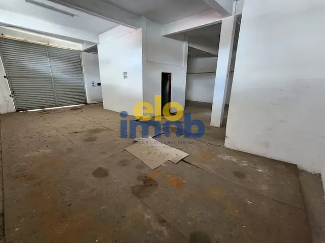 Prédio para alugar, no bairro Riachão em Caruaru