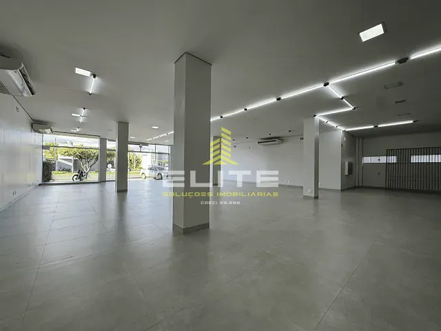 Prédio com 430m², para alugar, no bairro Centro-Norte em Sorriso