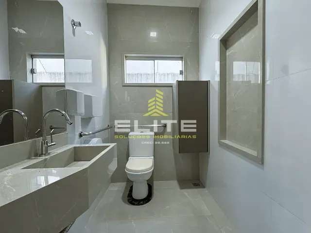 Prédio com 430m², para alugar, no bairro Centro-Norte em Sorriso