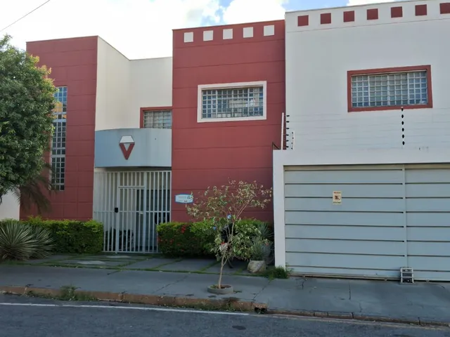 Prédio à venda, no bairro Baú em Cuiabá