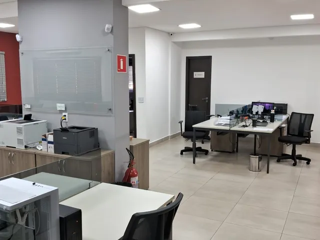Prédio à venda, no bairro Baú em Cuiabá