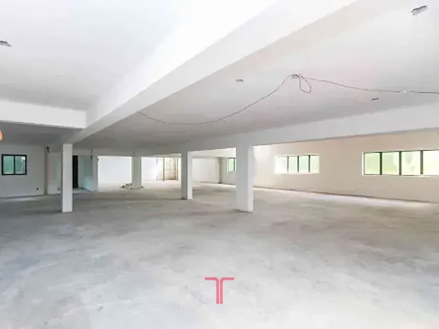 Prédio com 500m², para alugar, no bairro Pilarzinho em Curitiba