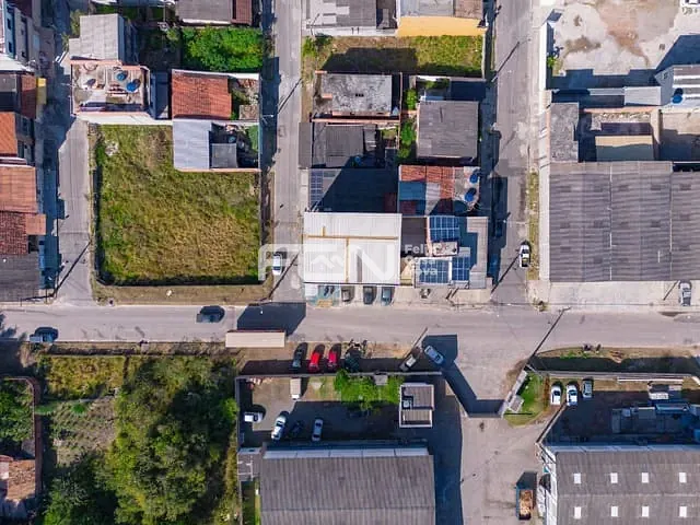Prédio com 698m², à venda, no bairro Parque DAS PALMEIRAS em Camaçari