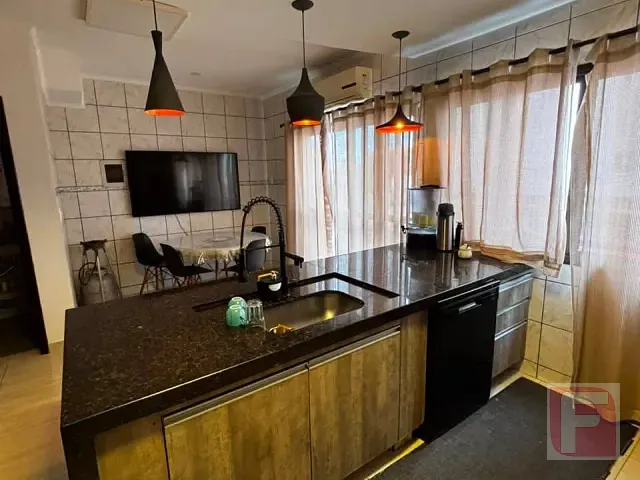 Prédio com 524m², à venda, no bairro Continental em Itapoá