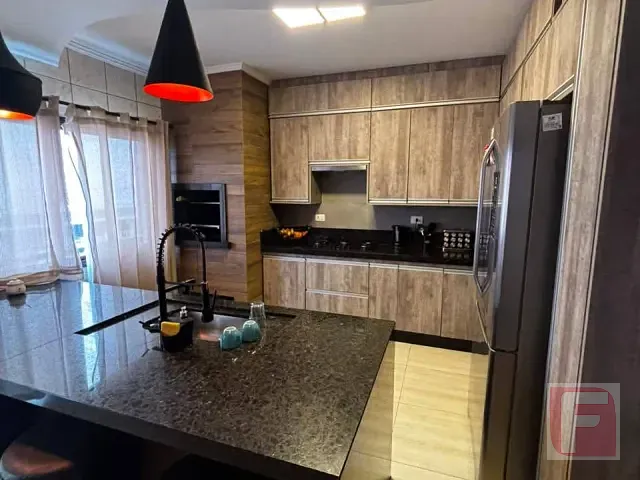 Prédio com 524m², à venda, no bairro Continental em Itapoá