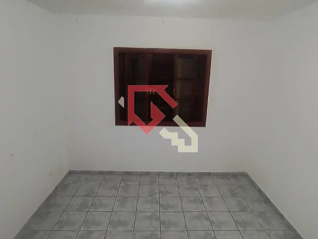 Prédio à venda, no bairro Vila Dirce em Mauá