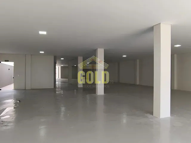 Prédio com 2018m², para alugar, no bairro Colonial em Londrina
