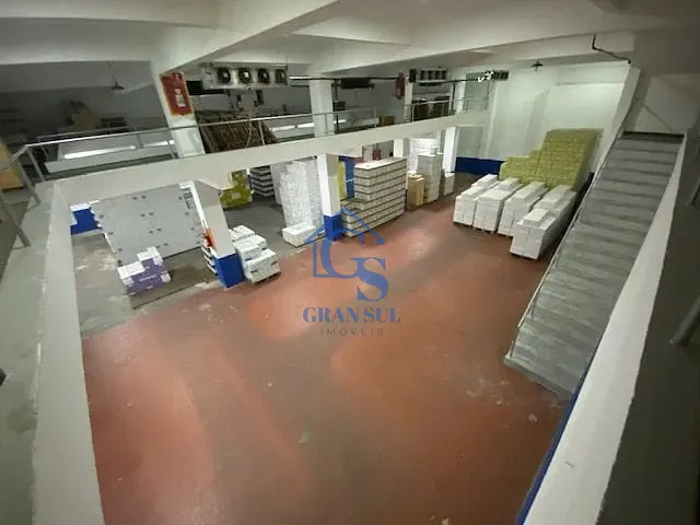 Prédio com 1250m², à venda, no bairro Brás em São Paulo