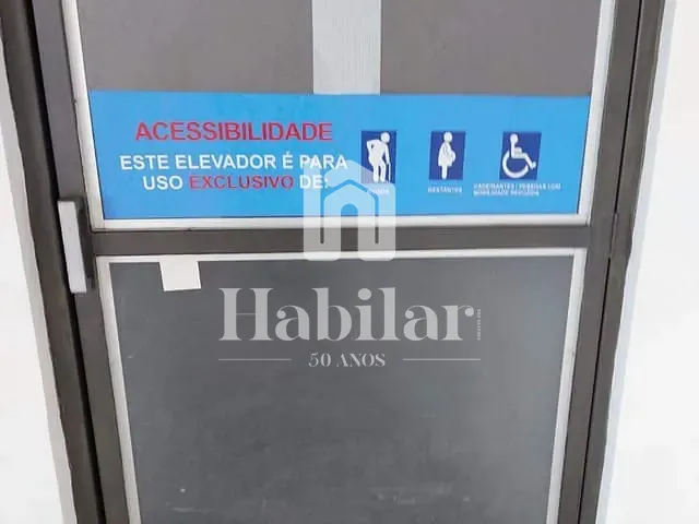 Prédio à venda, no bairro Centro em Estância