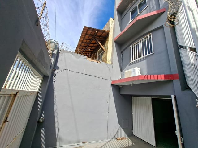 Prédio com 470m², à venda, no bairro Rio Vermelho em Salvador