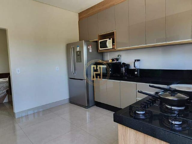 Prédio com 360m² 3 quartos e 2 banheiros, à venda, no bairro Alto da Colina em Nova Mutum