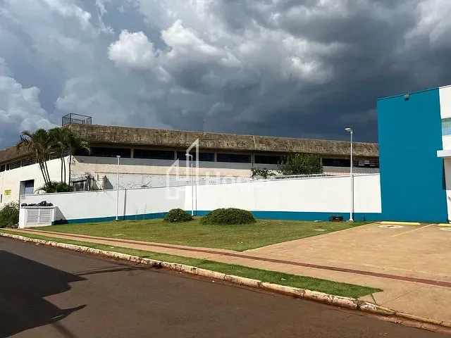 Prédio com 6300m², à venda ou para alugar, no bairro Jardim Agari em Londrina