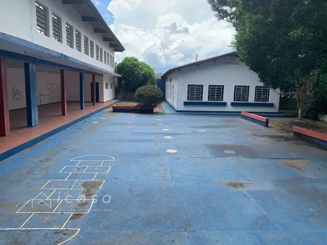 Prédio com 2400m², à venda, no bairro Vila Antônio Augusto Luiz em Caçapava