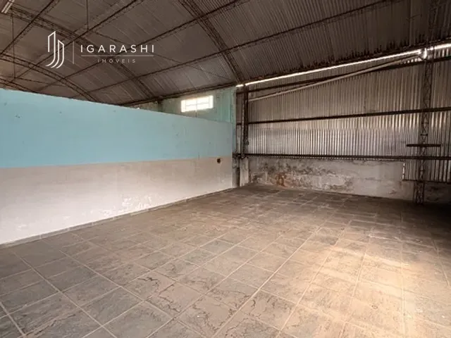 Prédio à venda ou para alugar, no bairro Córrego D'Antas em Nova Friburgo