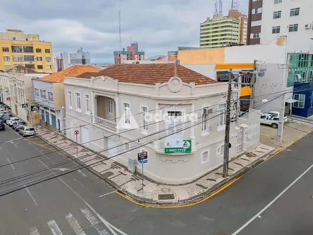 Prédio com 297m², à venda, no bairro Centro em Ponta Grossa
