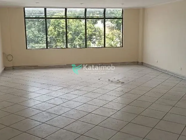 Prédio para alugar, no bairro Jardim das Flores em Osasco