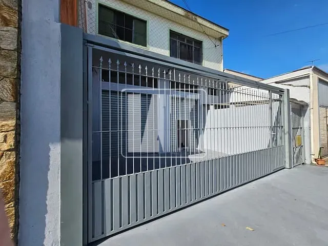 Prédio com 118m², à venda, no bairro Vila Sacadura Cabral em Santo André