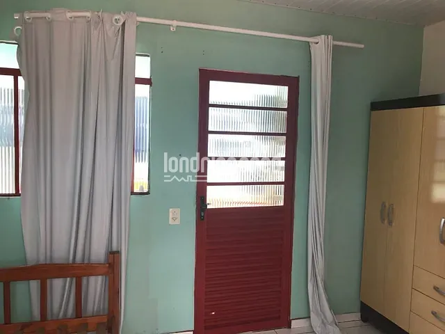 Prédio à venda, no bairro Champagnat em Londrina