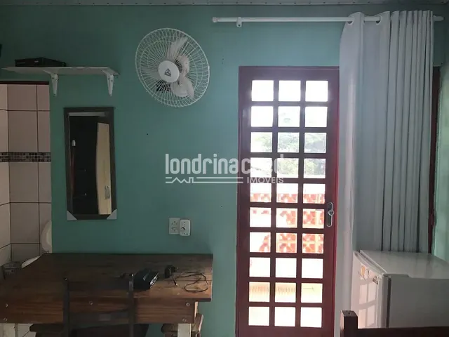 Prédio à venda, no bairro Champagnat em Londrina