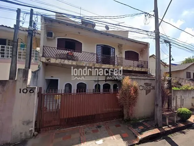 Prédio à venda, no bairro Champagnat em Londrina