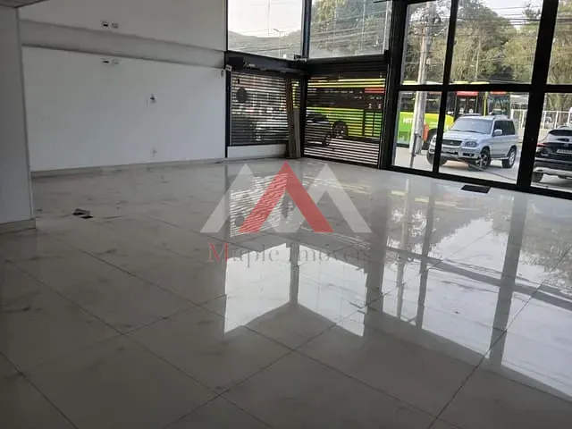 Prédio com 2069m², para alugar, no bairro Piratininga em Niterói
