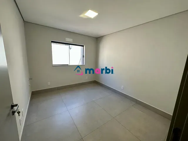 Prédio com 274m², para alugar, no bairro Santo Antônio em Americana