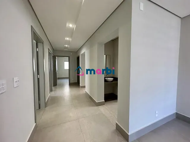 Prédio com 274m², para alugar, no bairro Santo Antônio em Americana