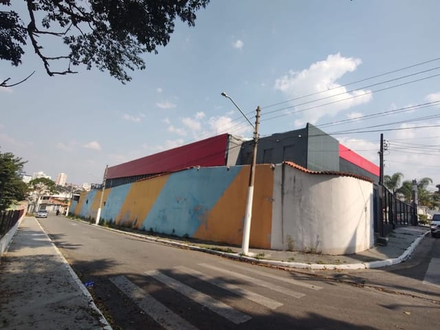 Prédio com 2395m², para alugar, no bairro Parque Cruzeiro do Sul em São Paulo
