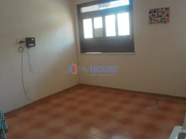 Prédio com 150m², à venda, no bairro João Soares em Itabuna