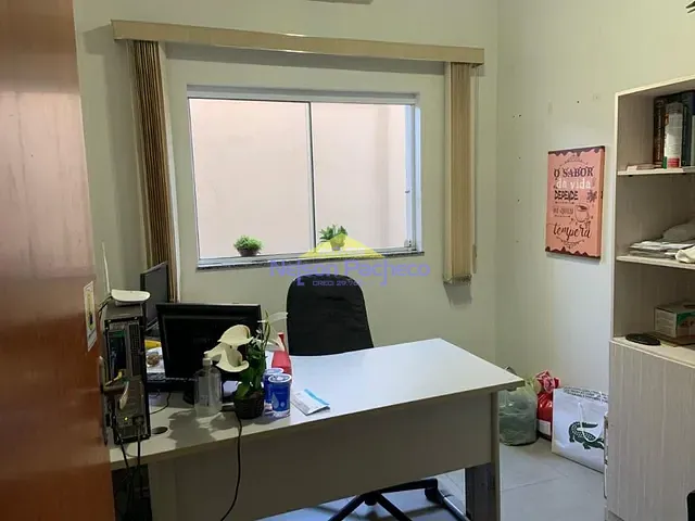 Prédio com 319m², à venda, no bairro Centro em Capivari