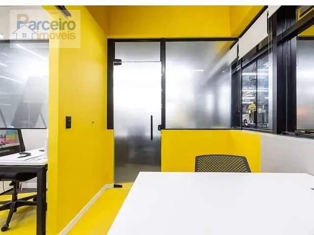 Prédio com 211m², à venda, no bairro Vila Gomes Cardim em São Paulo