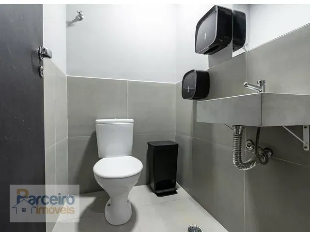 Prédio com 211m², à venda, no bairro Vila Gomes Cardim em São Paulo