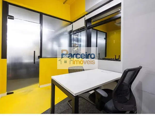 Prédio com 211m², à venda, no bairro Vila Gomes Cardim em São Paulo