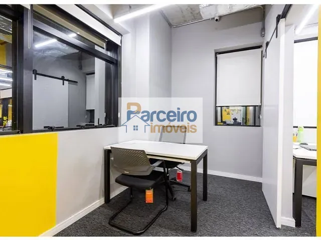Prédio com 211m², à venda, no bairro Vila Gomes Cardim em São Paulo