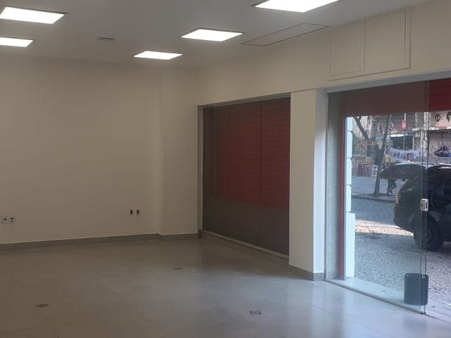 Prédio com 550m², à venda, no bairro Centro em Rio de Janeiro