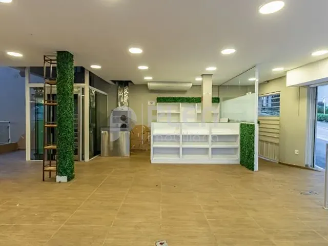 Prédio com 350m², à venda, no bairro Santa Teresinha em São Paulo