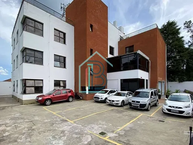 Prédio com 967m², à venda, no bairro Jardim Lambreta em Cotia