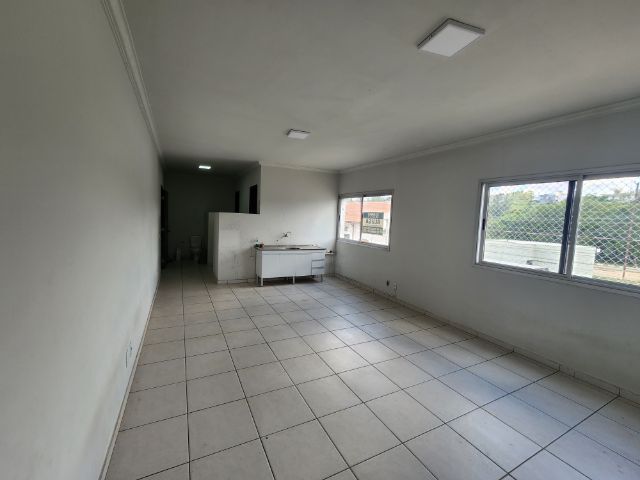 Prédio para alugar, no bairro Parque Niero em Louveira