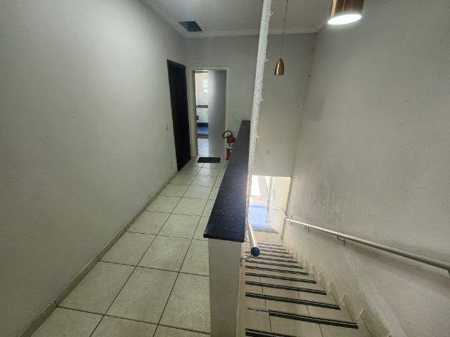 Prédio para alugar, no bairro Parque Niero em Louveira