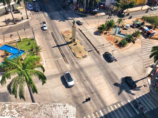 Prédio com 7499m², à venda, no bairro Setor Central em Goiânia