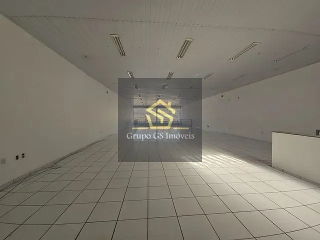 Prédio com 526m², para alugar, no bairro Centro em Vinhedo