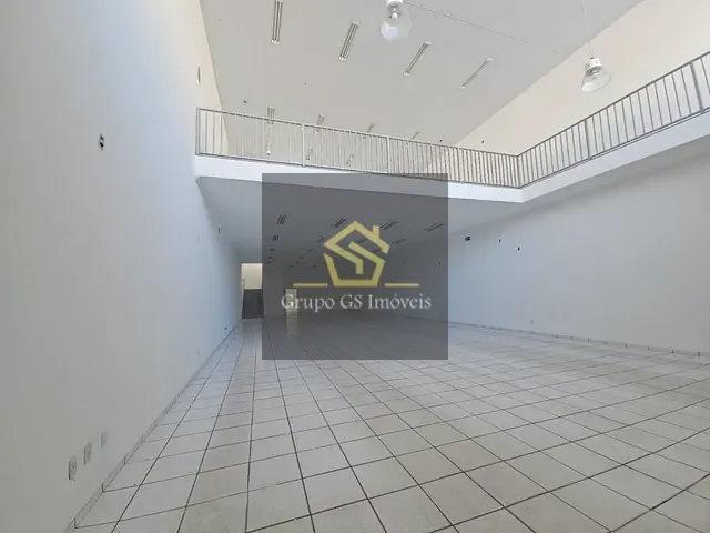 Prédio com 526m², para alugar, no bairro Centro em Vinhedo