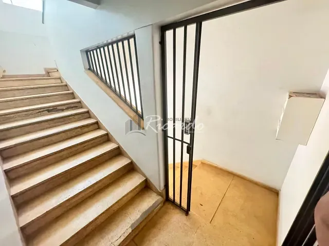 Prédio com 443m², à venda, no bairro Nova Suiça em Goiânia
