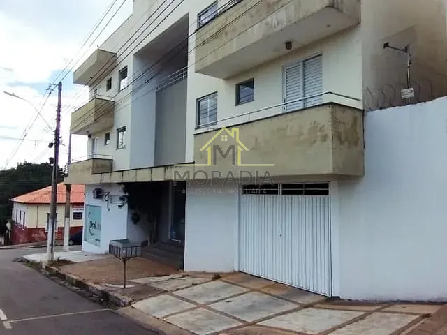 Prédio com 400m², à venda, no bairro Centro em Guaxupé