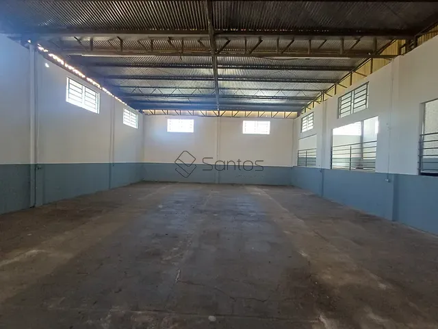 Prédio para alugar, no bairro Assis Brasil em Ijuí