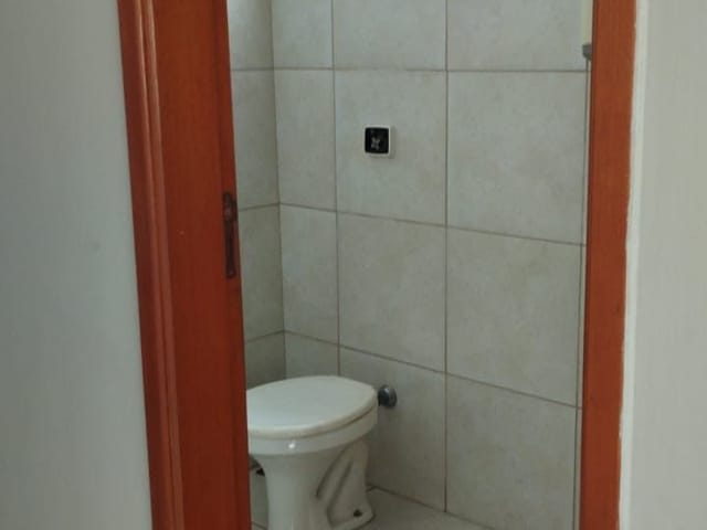 Prédio para alugar, no bairro Antares em Londrina