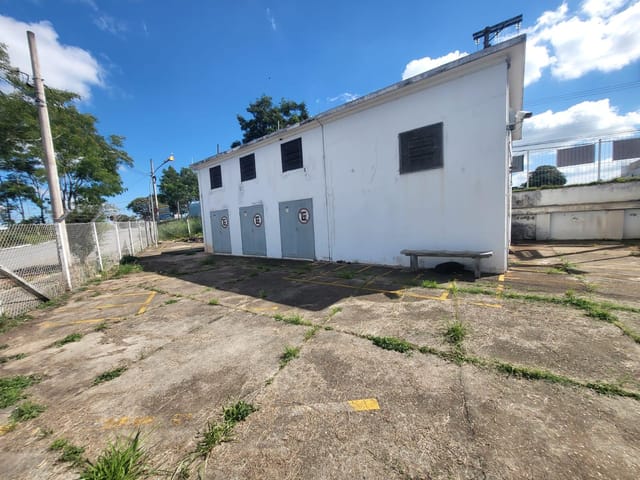 Prédio à venda ou para alugar, no bairro Jardim Independência em Taubaté