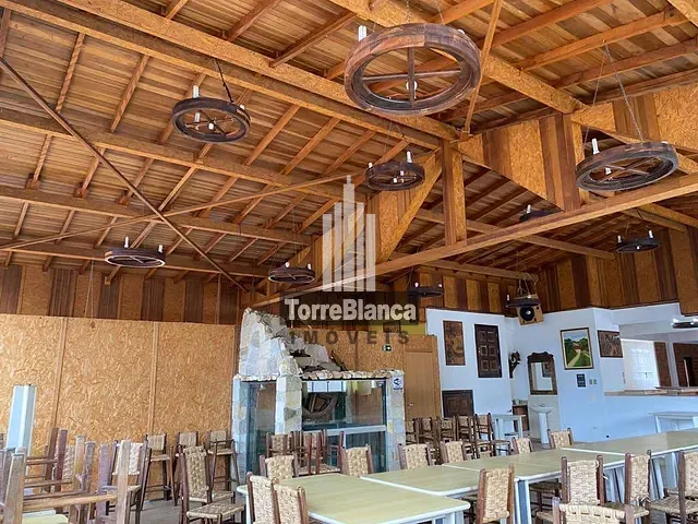 Prédio com 361m², à venda, no bairro Centro em Ponta Grossa