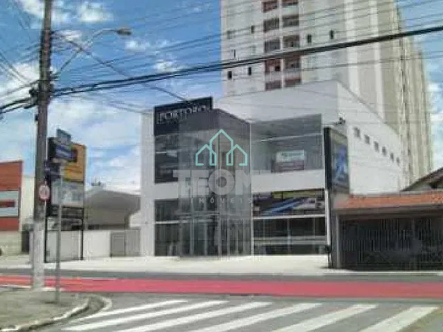 Prédio com 780m², à venda ou para alugar, no bairro Vila Jaboticabeira em Taubaté